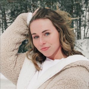 Meet your Posher, Ellie